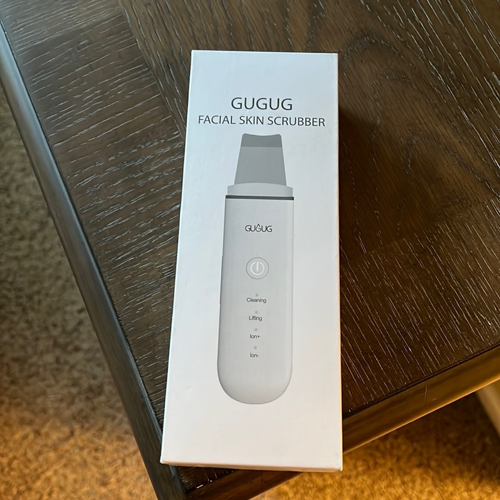 Gugug Facial Skin scrubber